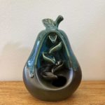 Stojan na vonný kužeľ Tečúci Dym hruška